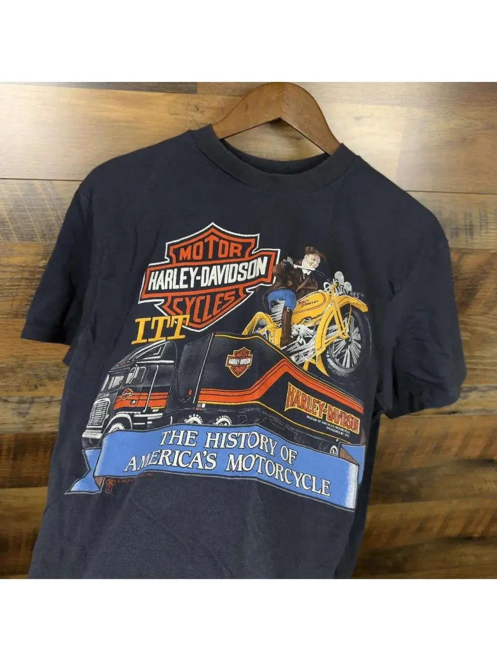 Vintage 1989 Harley Davidson History of America’s Motorcycle T-Shirt Large Hanes
